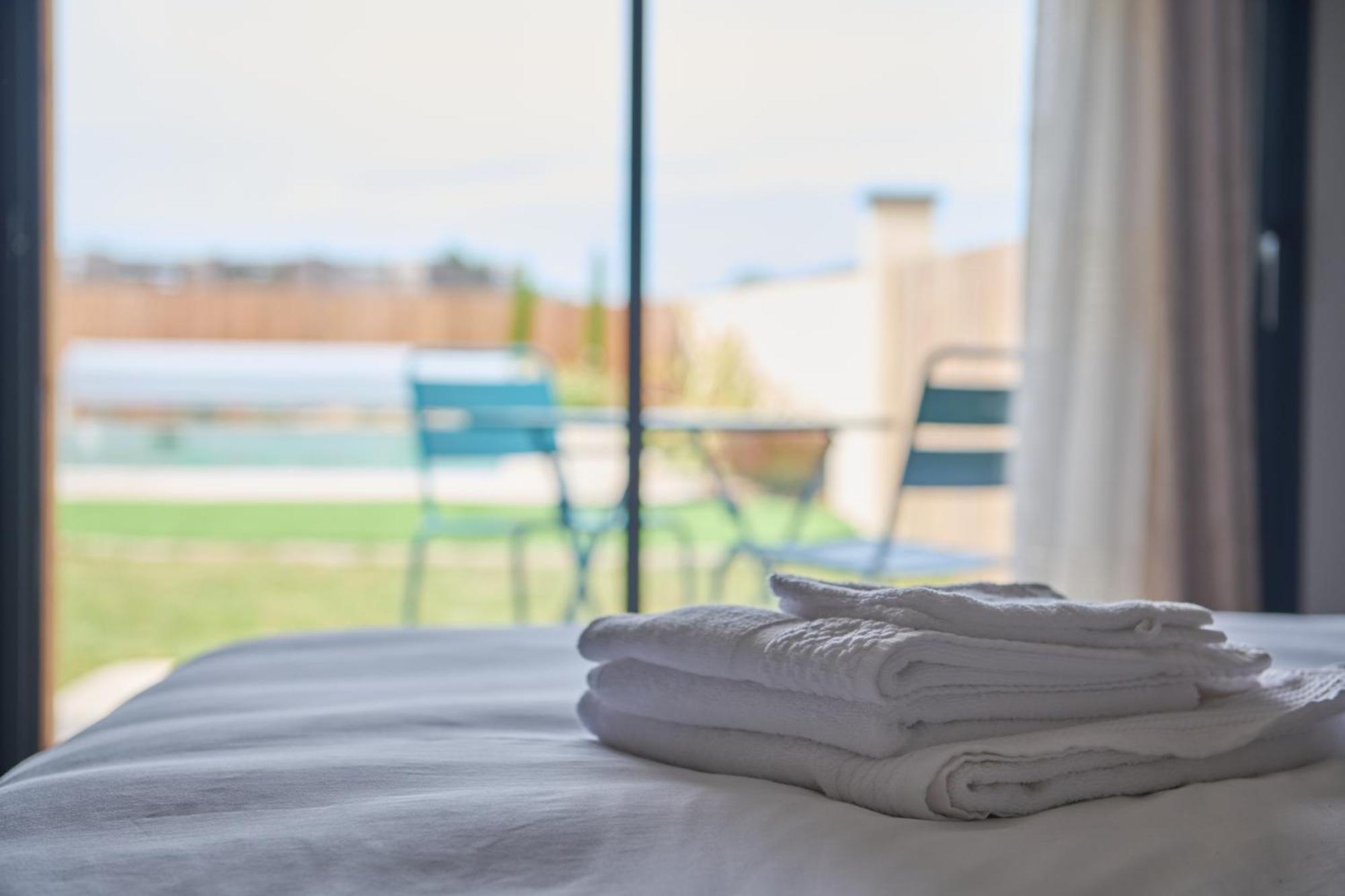 Le Repaire Lagardere Bed & Breakfast Lussac  Екстериор снимка